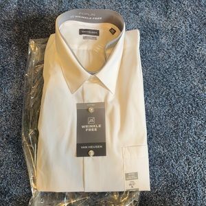 Brand New, fitted Van Heusen white button down shirt for men.